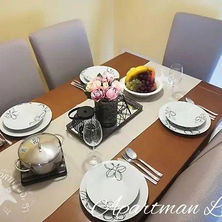 Apartman Lana Appartamento Umago